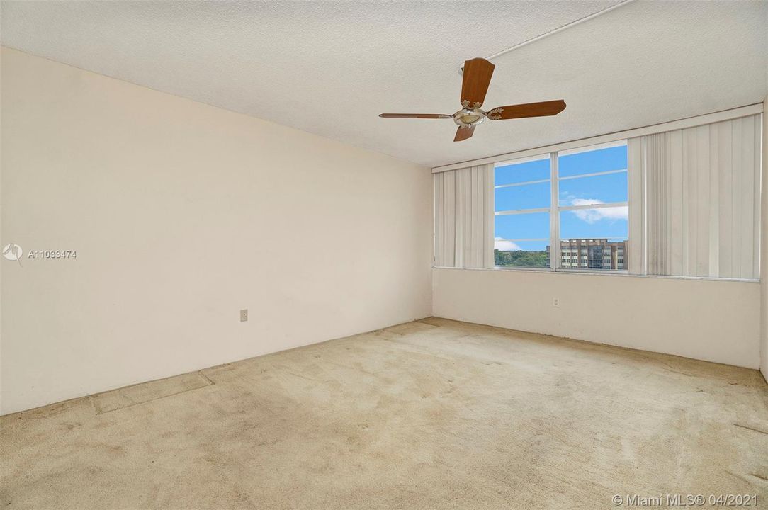 Vendido Recientemente: $112,000 (2 camas, 2 baños, 1120 Pies cuadrados)