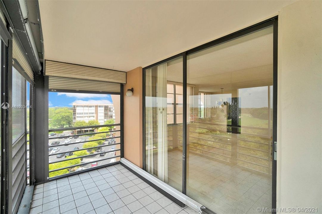 Vendido Recientemente: $112,000 (2 camas, 2 baños, 1120 Pies cuadrados)