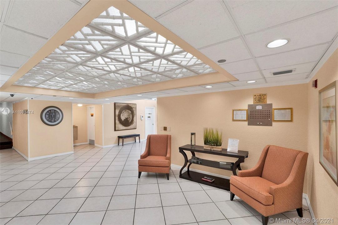 Vendido Recientemente: $112,000 (2 camas, 2 baños, 1120 Pies cuadrados)