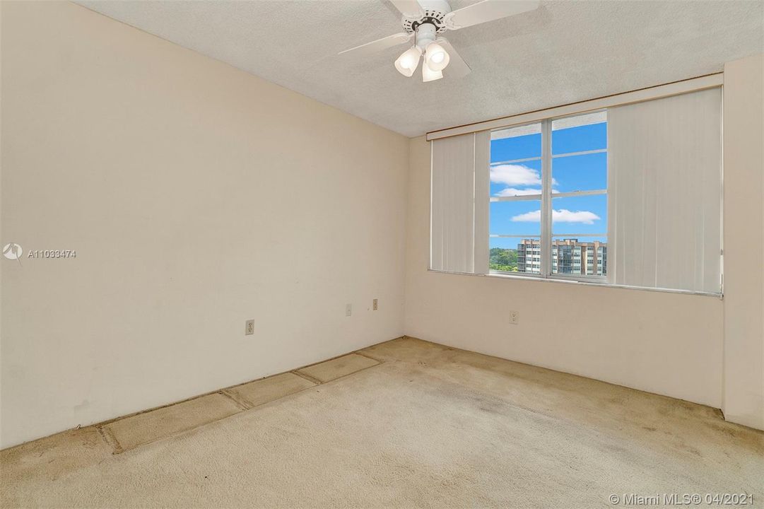 Vendido Recientemente: $112,000 (2 camas, 2 baños, 1120 Pies cuadrados)