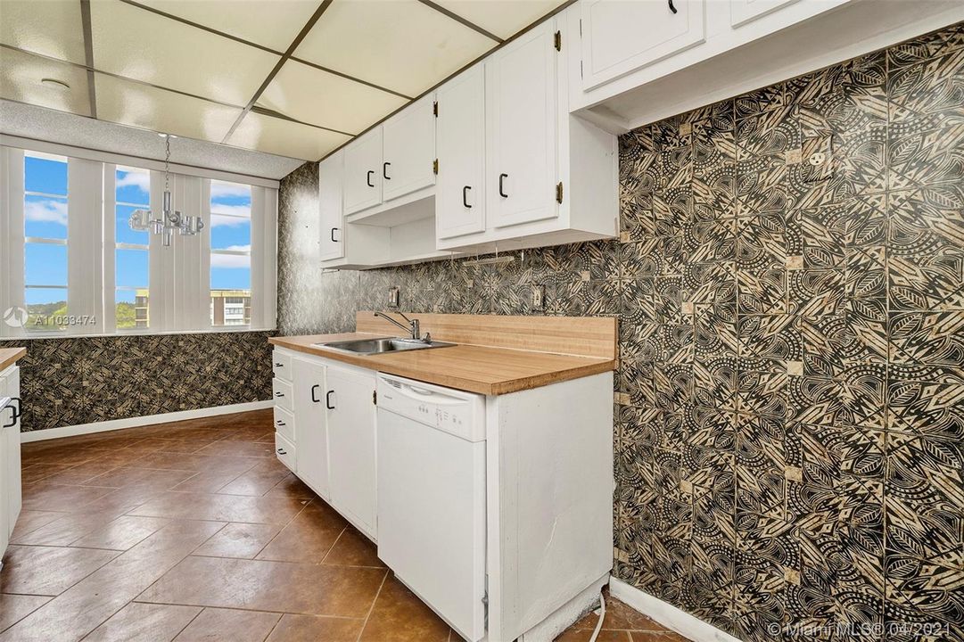 Vendido Recientemente: $112,000 (2 camas, 2 baños, 1120 Pies cuadrados)