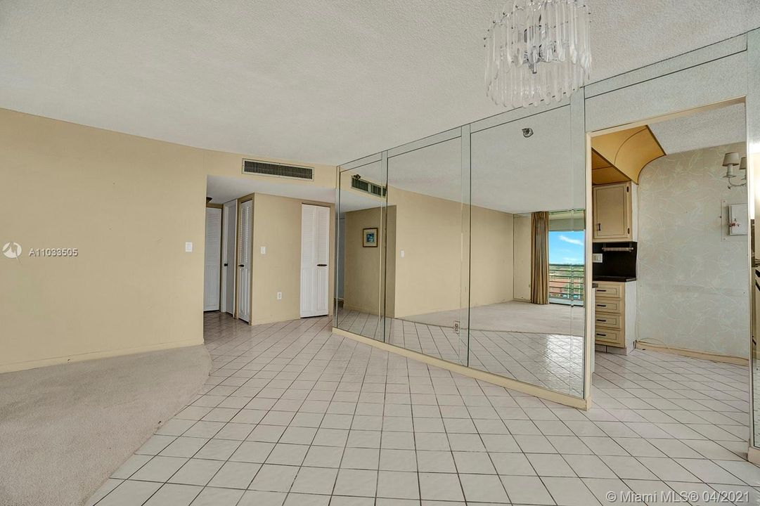 Vendido Recientemente: $130,000 (2 camas, 2 baños, 1120 Pies cuadrados)