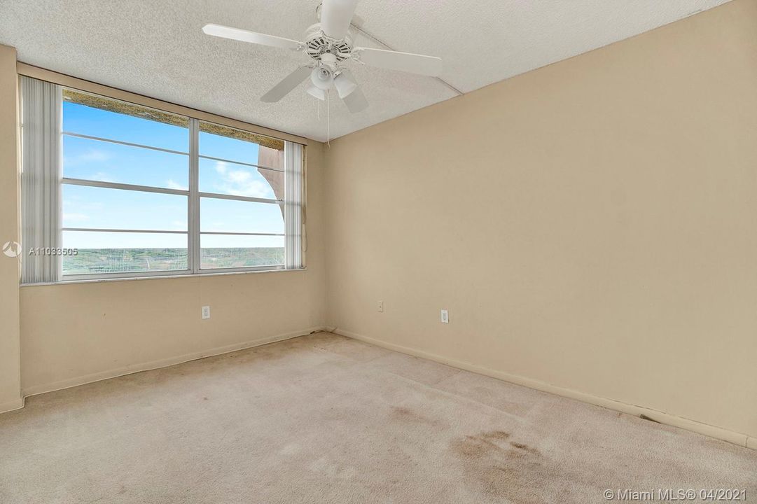 Vendido Recientemente: $130,000 (2 camas, 2 baños, 1120 Pies cuadrados)