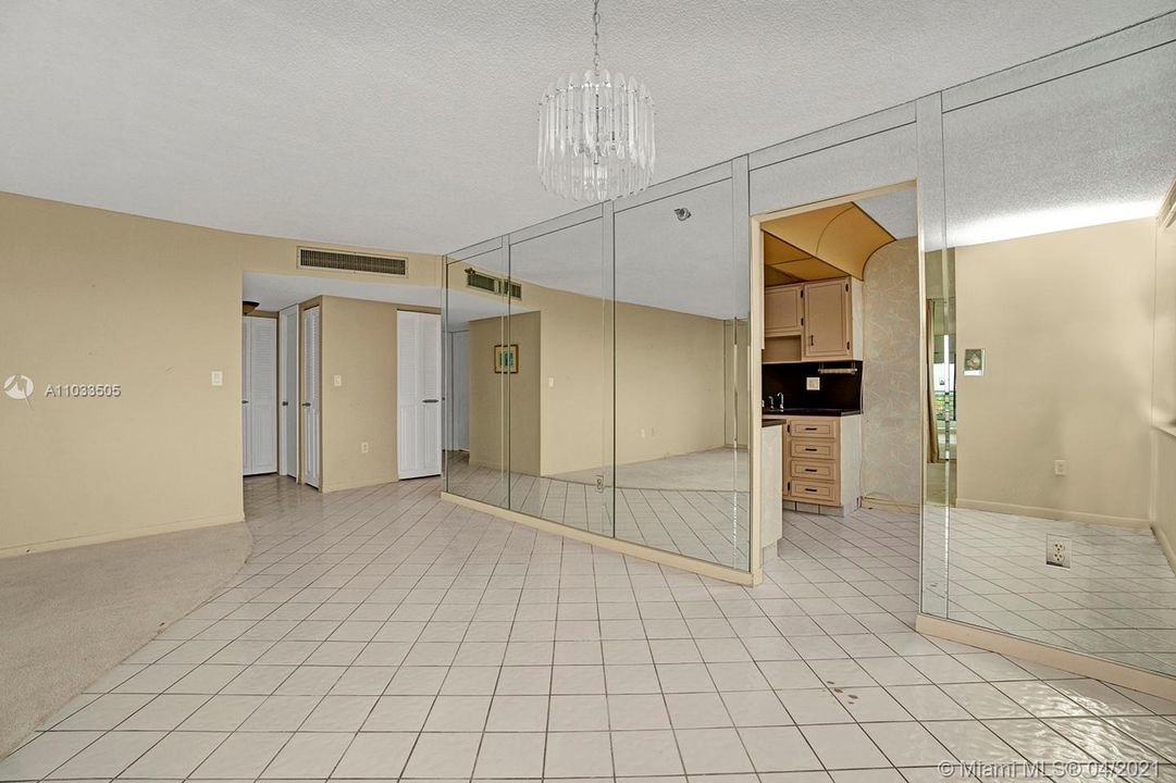 Vendido Recientemente: $130,000 (2 camas, 2 baños, 1120 Pies cuadrados)