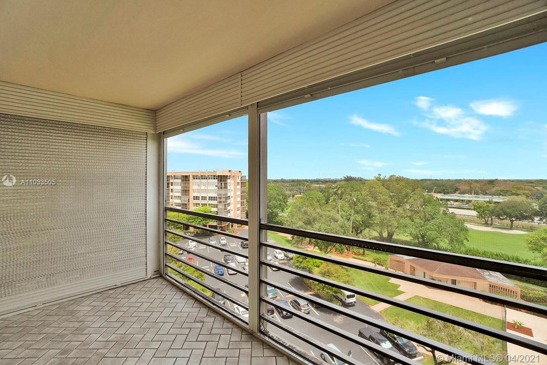 Vendido Recientemente: $130,000 (2 camas, 2 baños, 1120 Pies cuadrados)