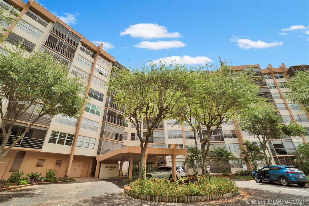 Vendido Recientemente: $130,000 (2 camas, 2 baños, 1120 Pies cuadrados)