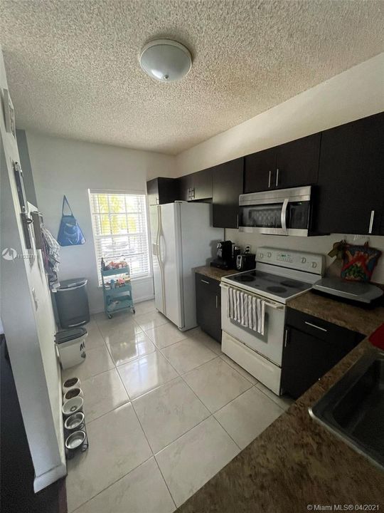 Recently Sold: $269,000 (2 beds, 2 baths, 1110 Square Feet)