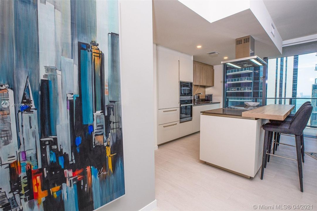 Recently Sold: $1,150,000 (2 beds, 2 baths, 1286 Square Feet)