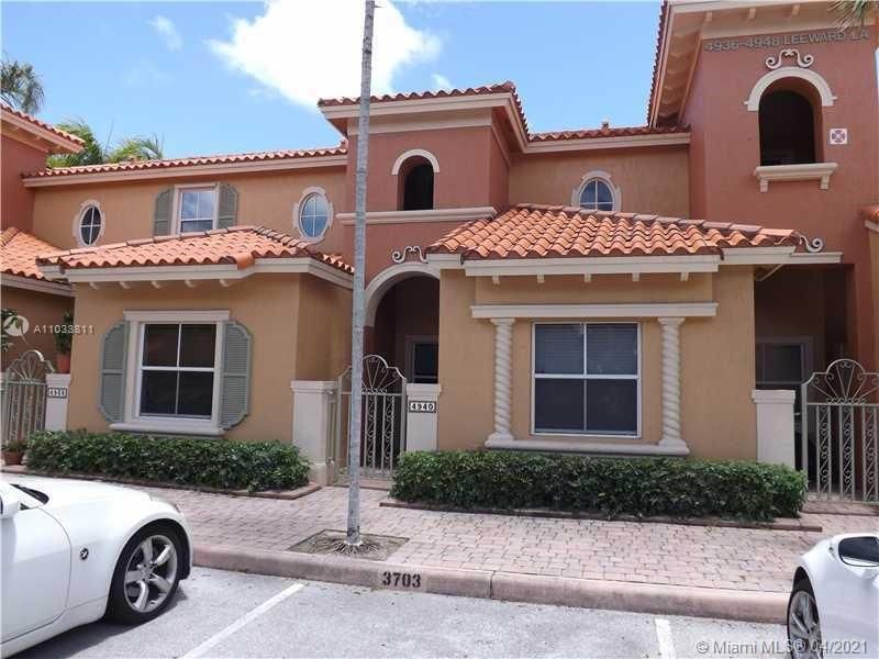 Recently Rented: $2,090 (3 beds, 3 baths, 1382 Square Feet)