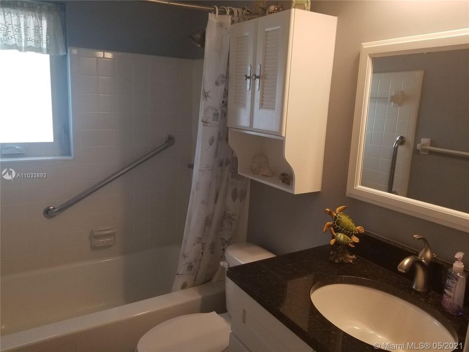 Vendido Recientemente: $115,000 (1 camas, 1 baños, 648 Pies cuadrados)