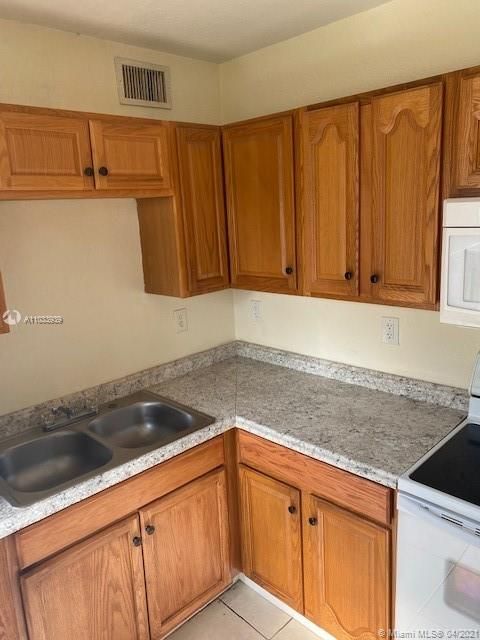 Recently Sold: $668,000 (0 beds, 0 baths, 2720 Square Feet)