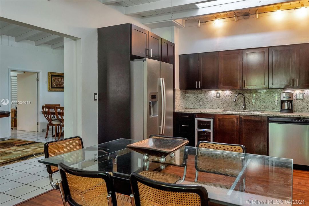 Недавно арендовано: $4,000 (3 спален, 2 ванн, 1590 Квадратных фут)