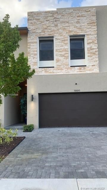 2-Story Townhome. 3 Bedrooms, 2 Baths, Powder Room, Great Room, 2-Car Garage.