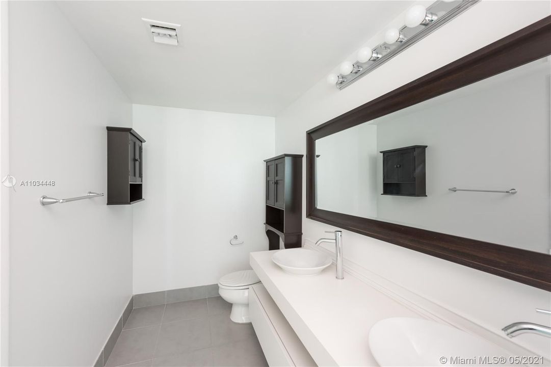 最近租的: $2,750 (2 贝兹, 2 浴室, 1099 平方英尺)