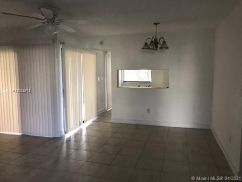 Recently Rented: $1,500 (3 beds, 2 baths, 1195 Square Feet)