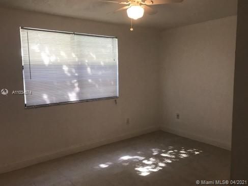 Recently Rented: $1,500 (3 beds, 2 baths, 1195 Square Feet)