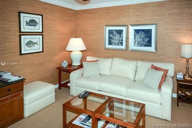 Vendido Recientemente: $1,395,000 (3 camas, 2 baños, 1700 Pies cuadrados)