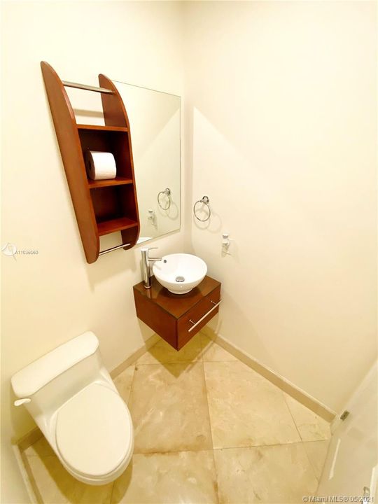 最近租的: $5,190 (4 贝兹, 3 浴室, 2482 平方英尺)