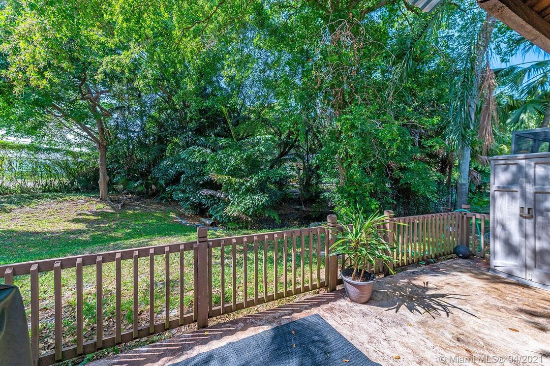 Recently Sold: $280,000 (3 beds, 1 baths, 1081 Square Feet)