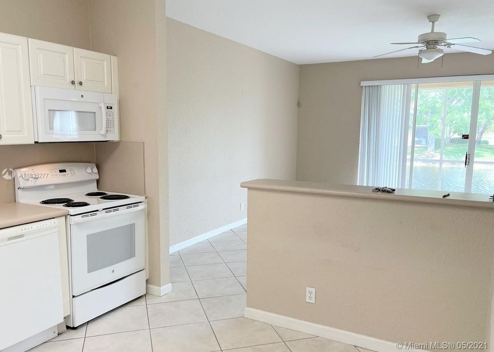 Recently Sold: $350,000 (3 beds, 2 baths, 1660 Square Feet)