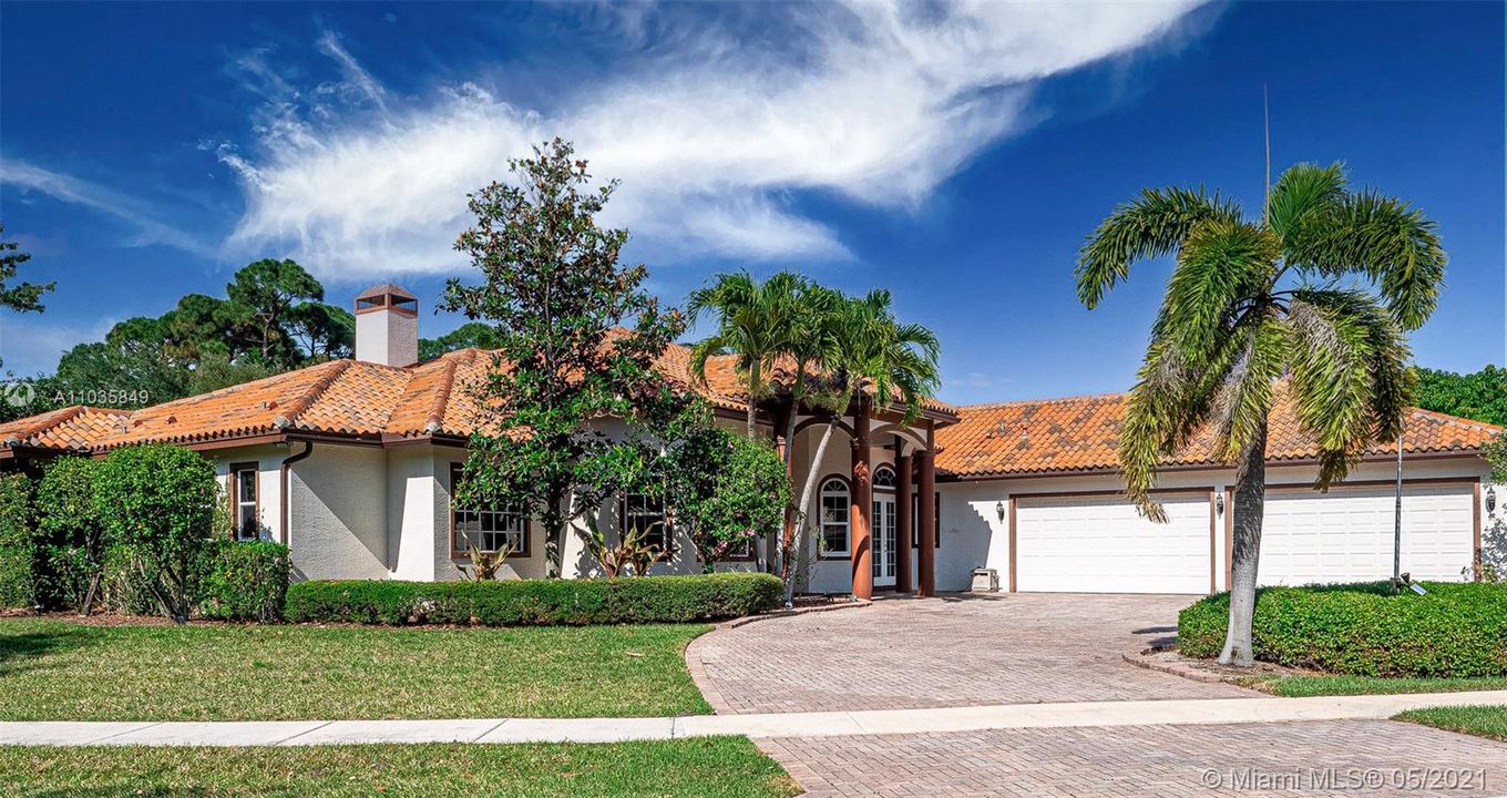 Recently Sold: $1,499,000 (5 beds, 5 baths, 5821 Square Feet)