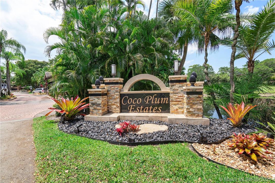 Recently Sold: $750,000 (4 beds, 2 baths, 3082 Square Feet)