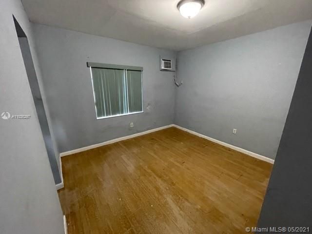Recently Rented: $1,200 (2 beds, 1 baths, 1671 Square Feet)