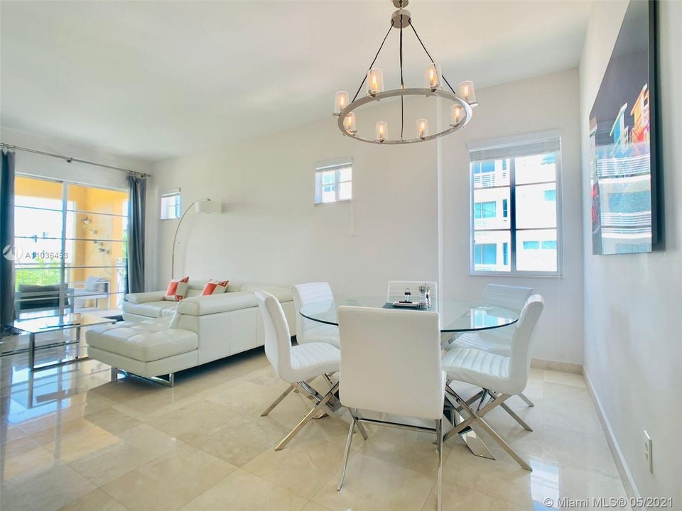 Recently Sold: $1,275,000 (3 beds, 3 baths, 1485 Square Feet)