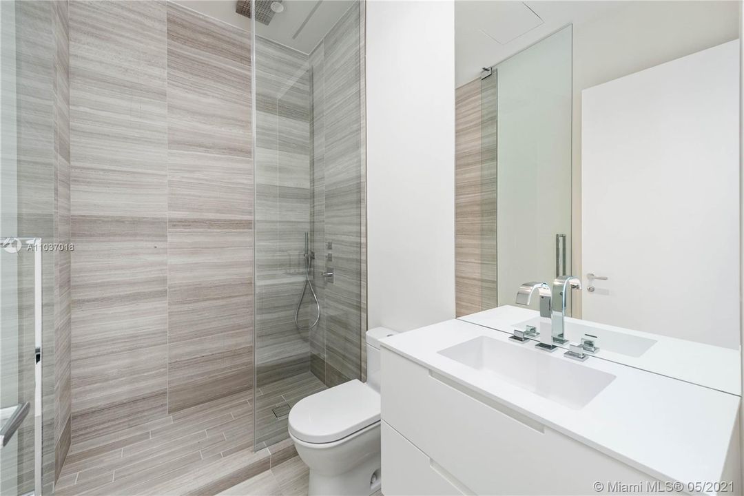 Недавно арендовано: $45,000 (4 спален, 4 ванн, 4535 Квадратных фут)