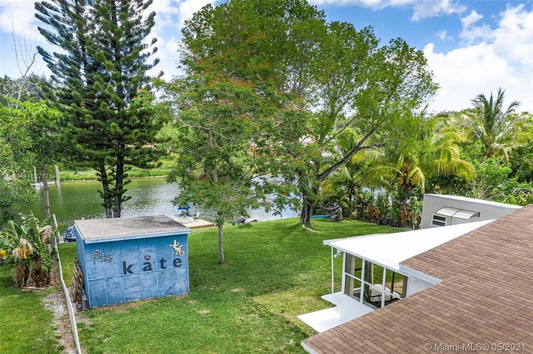 Recently Sold: $369,999 (3 beds, 2 baths, 1194 Square Feet)