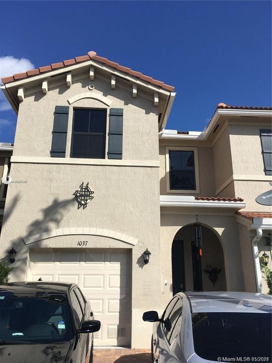 最近售出: $350,000 (3 贝兹, 2 浴室, 1538 平方英尺)