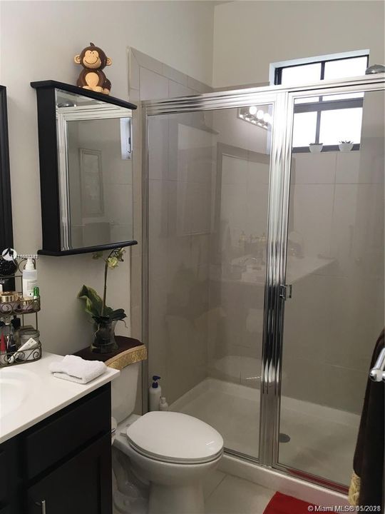 最近售出: $350,000 (3 贝兹, 2 浴室, 1538 平方英尺)