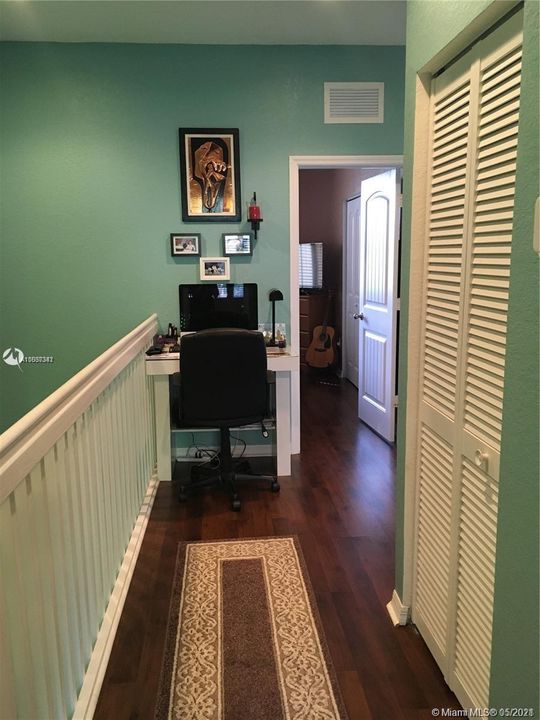 最近售出: $350,000 (3 贝兹, 2 浴室, 1538 平方英尺)