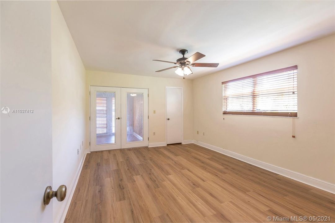 Over-Sized Second Bedroom