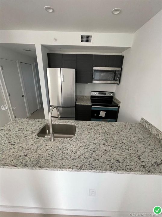 Recently Rented: $1,900 (2 beds, 2 baths, 1229 Square Feet)