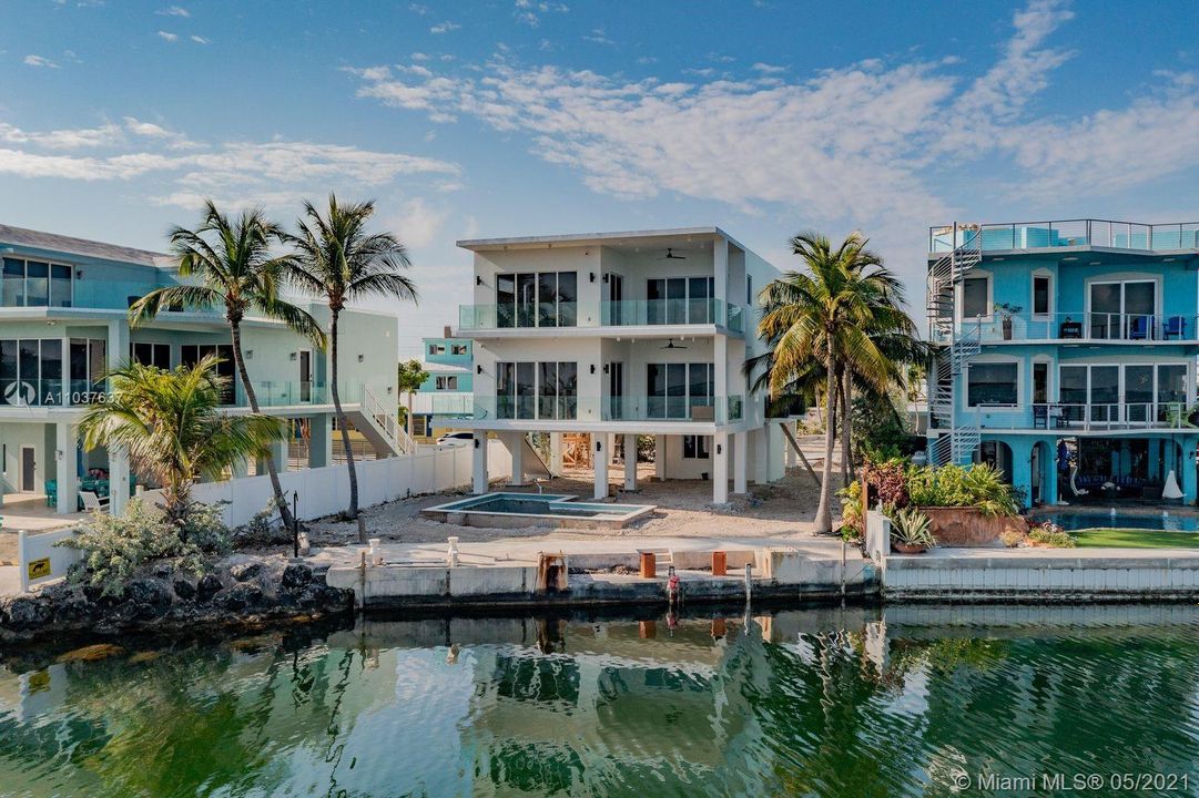 Recently Sold: $2,800,000 (5 beds, 5 baths, 0 Square Feet)