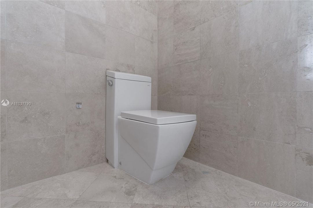 最近租的: $5,000 (5 贝兹, 3 浴室, 3052 平方英尺)