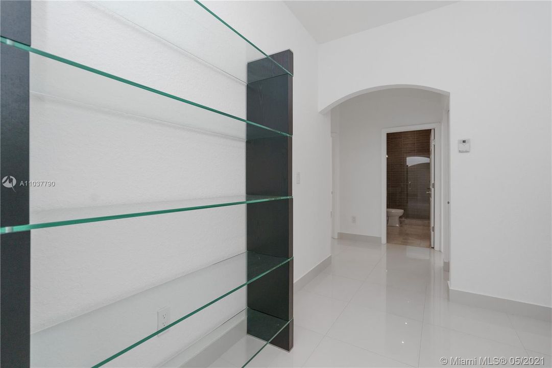 最近租的: $5,000 (5 贝兹, 3 浴室, 3052 平方英尺)