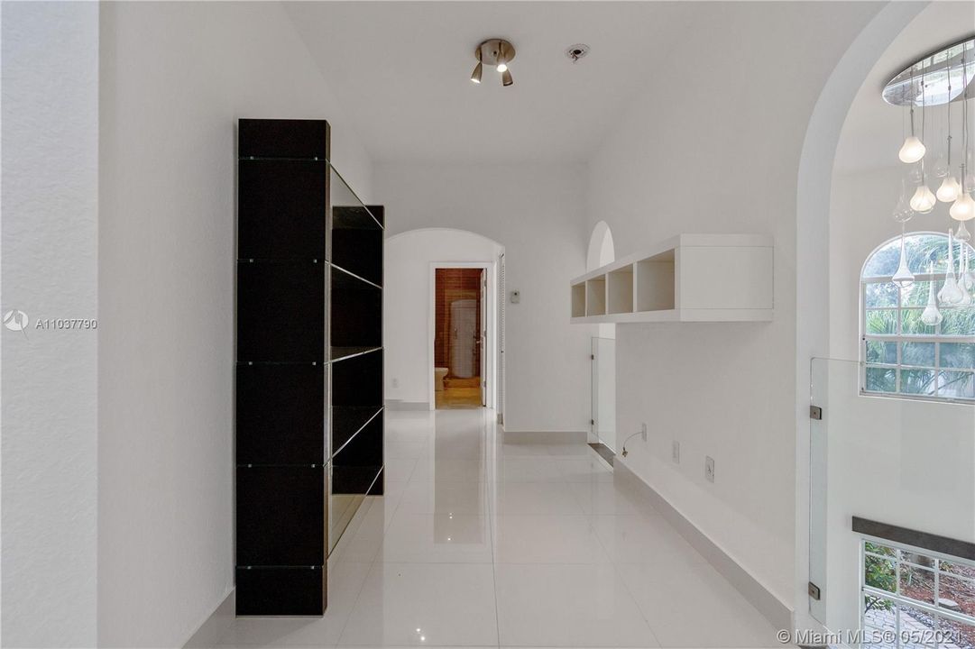 最近租的: $5,000 (5 贝兹, 3 浴室, 3052 平方英尺)