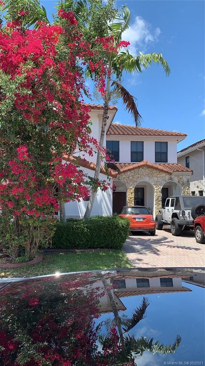Recently Sold: $630,000 (4 beds, 3 baths, 3010 Square Feet)