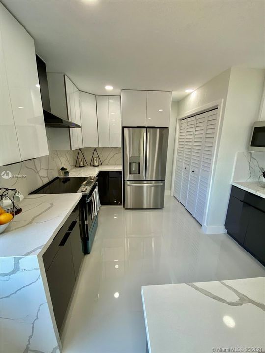 Recently Sold: $440,000 (3 beds, 2 baths, 1444 Square Feet)