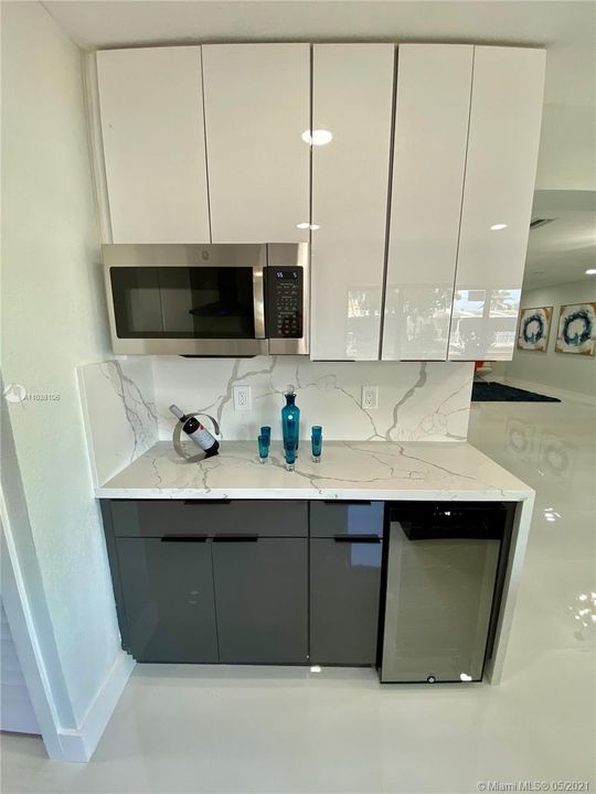 Recently Sold: $440,000 (3 beds, 2 baths, 1444 Square Feet)