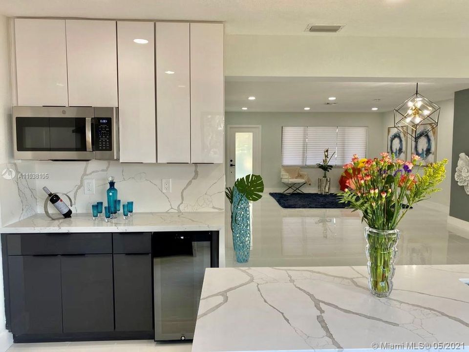 Recently Sold: $440,000 (3 beds, 2 baths, 1444 Square Feet)