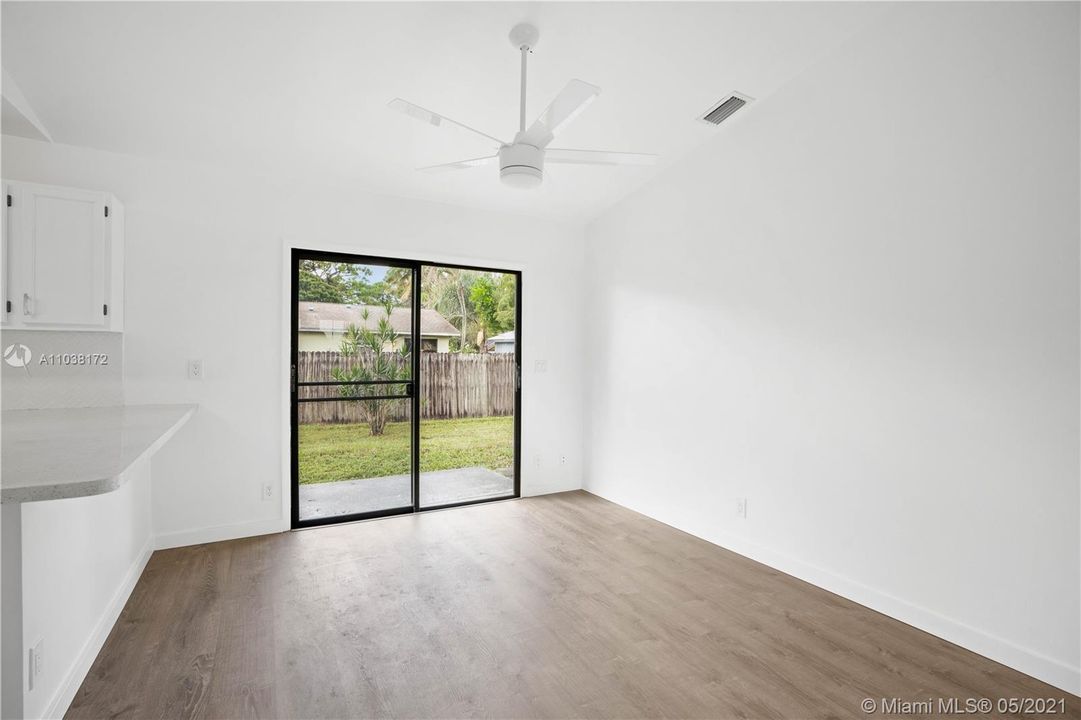 Recently Rented: $2,350 (2 beds, 2 baths, 1040 Square Feet)