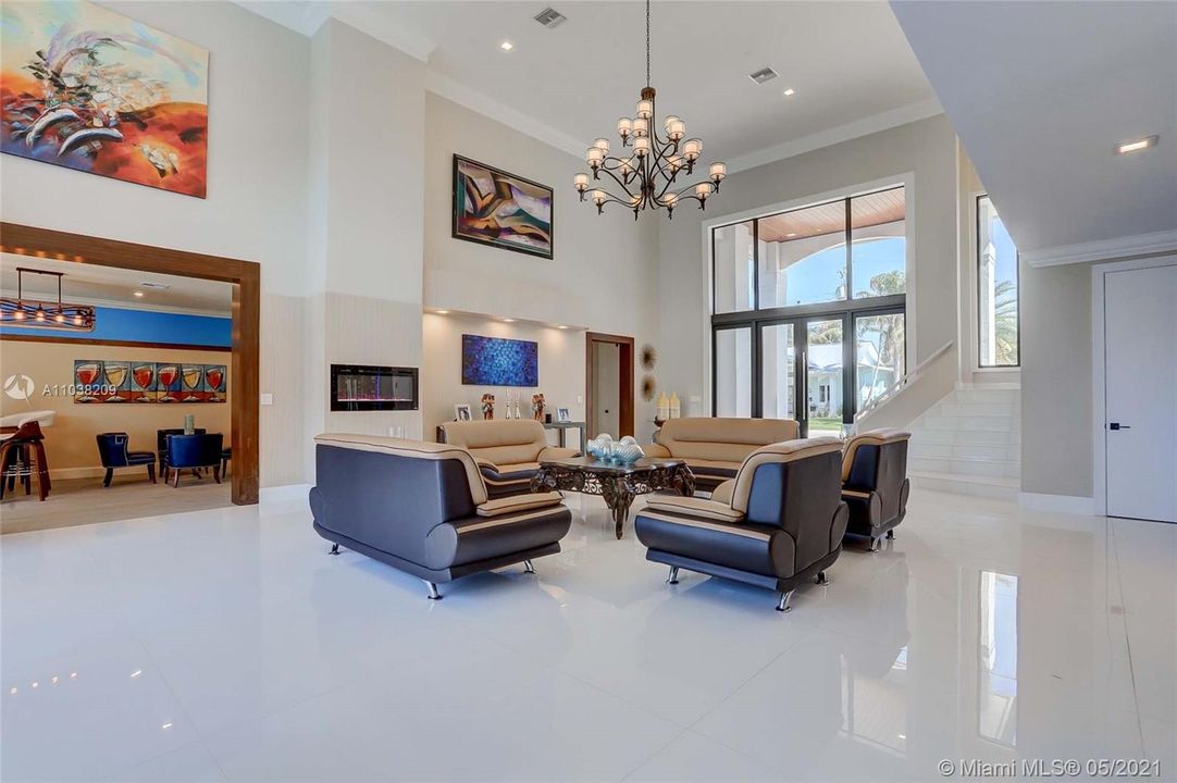 Recently Sold: $3,950,000 (3 beds, 4 baths, 4088 Square Feet)