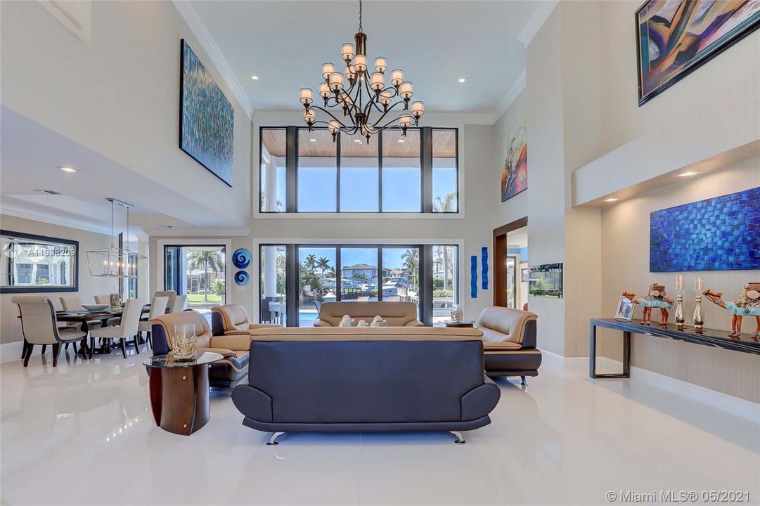 Recently Sold: $3,950,000 (3 beds, 4 baths, 4088 Square Feet)