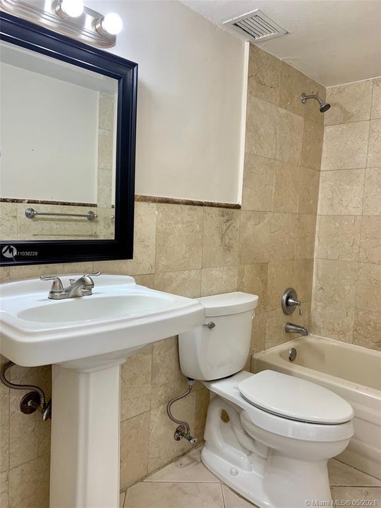 Недавно арендовано: $1,400 (1 спален, 1 ванн, 756 Квадратных фут)