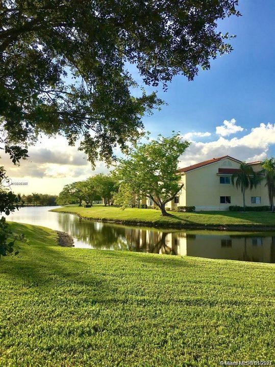 Recently Rented: $1,475 (1 beds, 1 baths, 743 Square Feet)