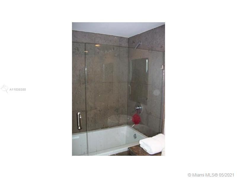 Recently Rented: $2,700 (1 beds, 1 baths, 816 Square Feet)