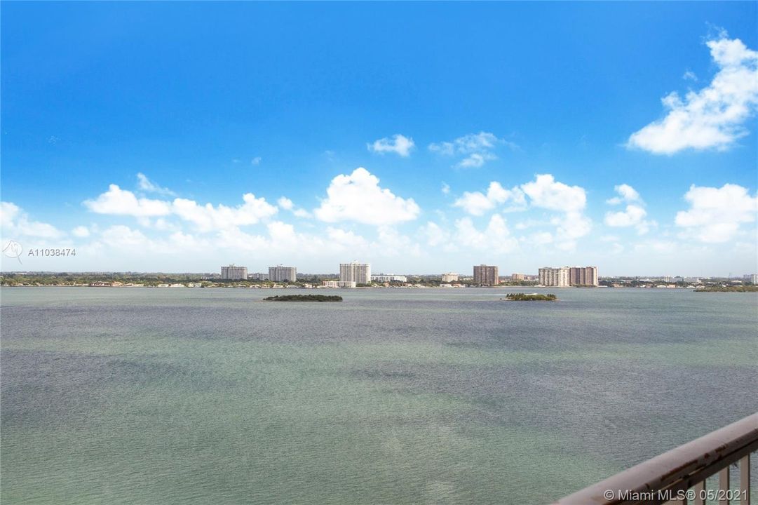 Recently Sold: $300,000 (2 beds, 2 baths, 1356 Square Feet)